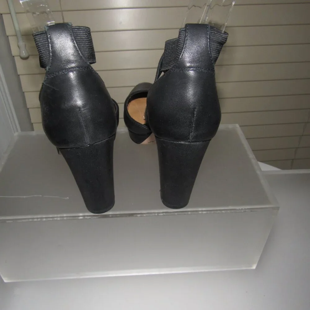 Corso Como Icelyn Black Leather Heels | Crisscross Strap Block Heel Size 6M